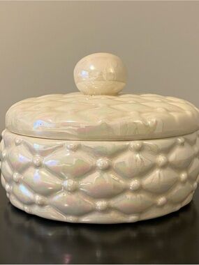 Vintage Arnels Iridescent Quilted Ceramic Lidded Trinket Dish